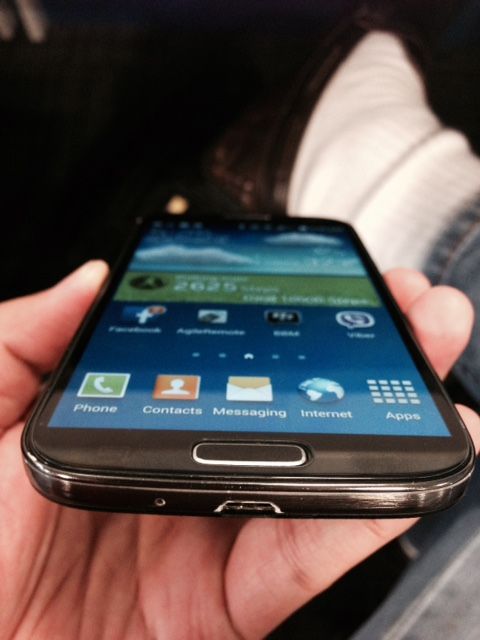 Samsung S4 Black Edition BH tháng tư 2015 - 3