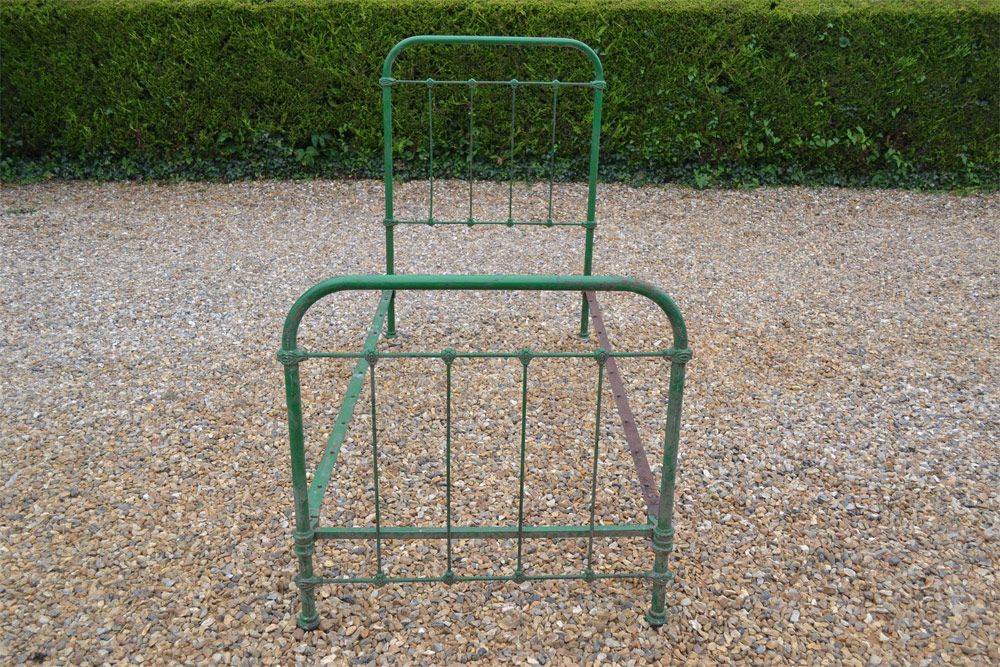  photo victorian-iron-bed-K577-6_zpsa52d047c.jpg