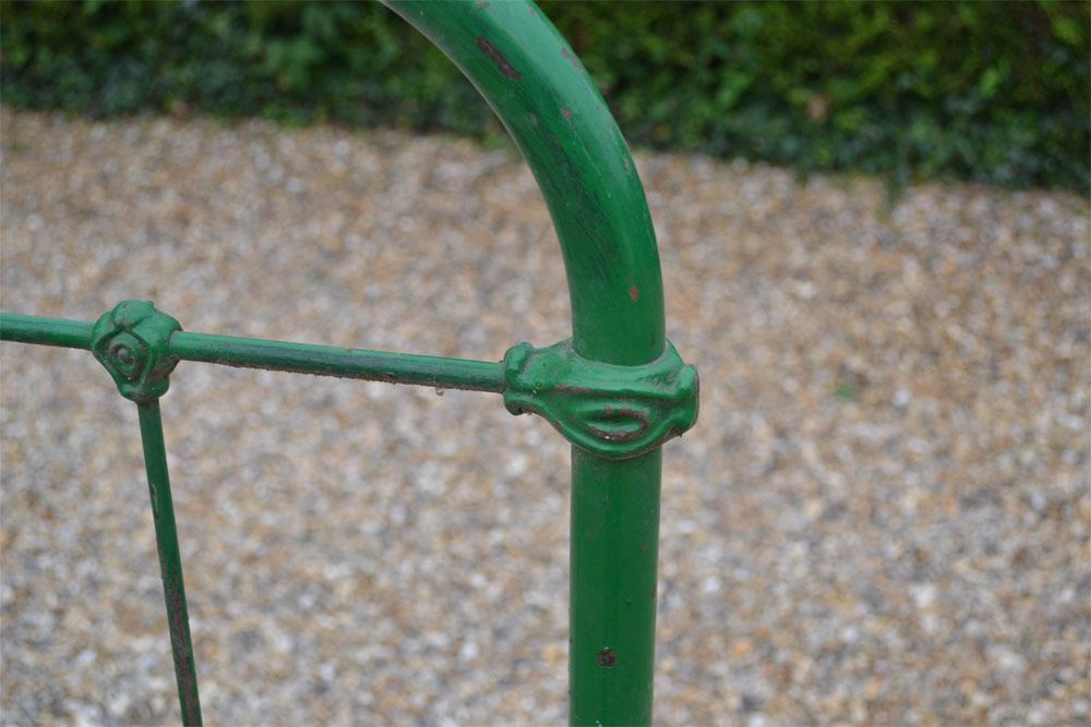  photo victorian-iron-bed-K577-7_zps78d13576.jpg