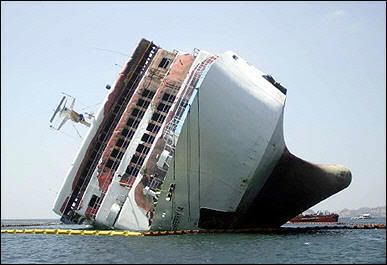 boat sinking Pictures, Images and Photos