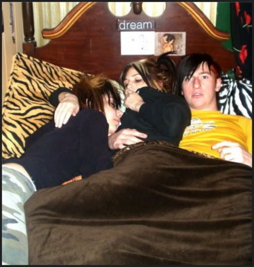 Liz_Audrey_and_Travis--large-msg-11.jpg Audrey 1389 image by poooka10