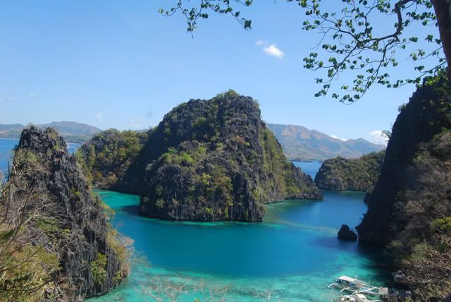 Halfway to Kayangan Lake Halfway to Kayangan Lake