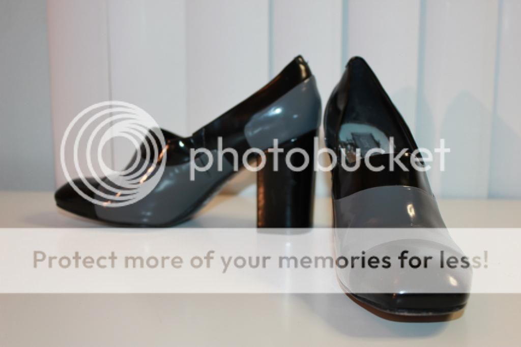 VINCE CAMUTO Women Platform Heel BLOCK Print Shoes Sz 8  